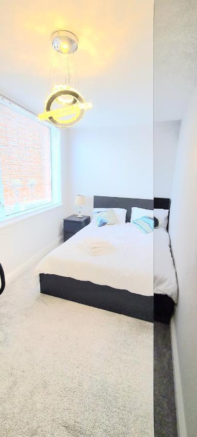 Spacious 3 Bed Flat Near The Sea With Parking Bournemouth Exterior foto
